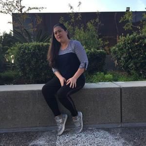 Meet your Posher, Ana